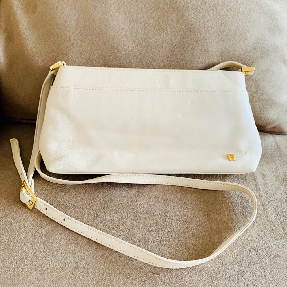 Etienne Aigner Vintage Genuine Leather Purse